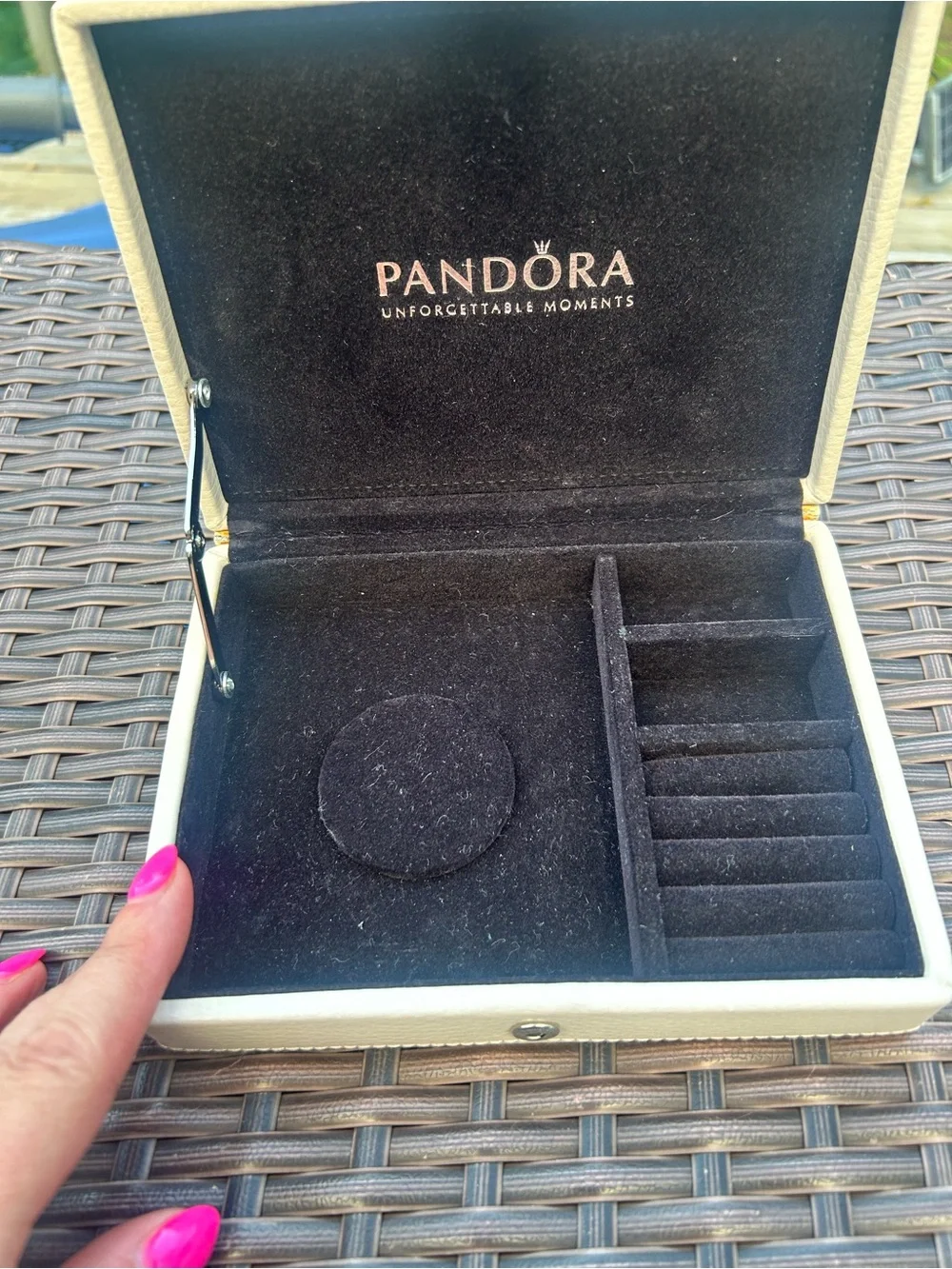 Pandora pale pink